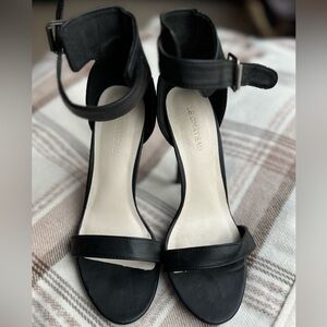 Le Chateau Heels | Size 7.5